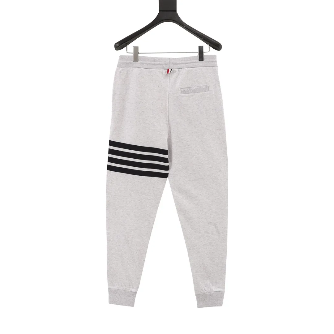 Thom Browne/ New Arrival 32s 8s， ， 380g， 500kg（ 1000 ）。 Blue ， In Stock Red， 3000 。 19 ， ， Size ， ZP ， ， 。 Size： 1 -4